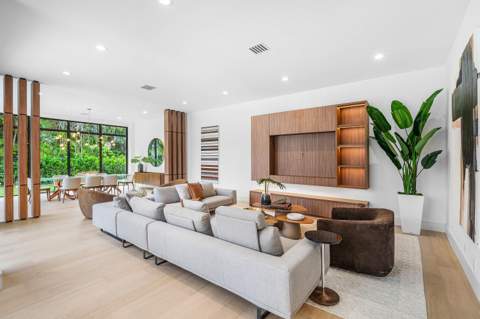 7028 Mandarin Drive, Boca Raton FL - photo 10 of 34