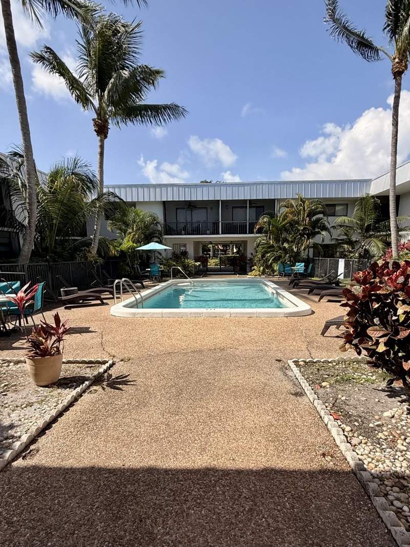 2 bedroom Condominium at 875 NW 13th Street #405, Centre Hill Courts Condo, Boca Raton — photo 3