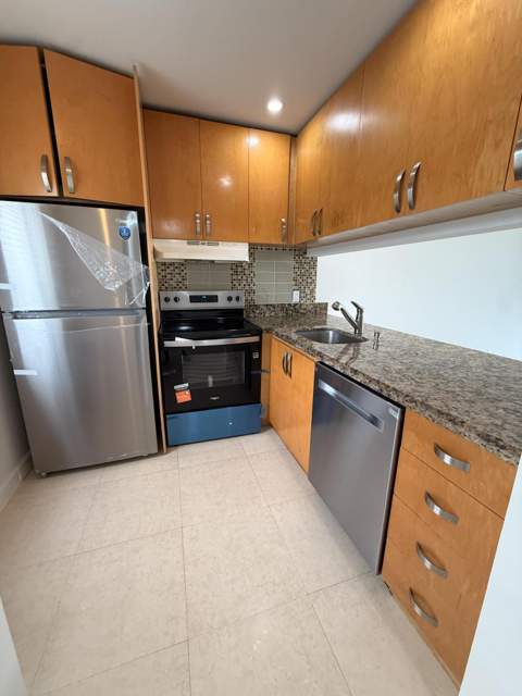 875 NW 13th Street #405, Boca Raton FL - photo 6 of 16