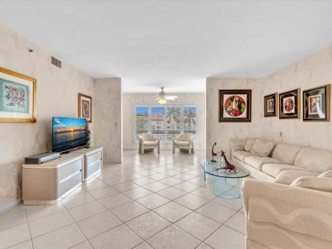 12511 Imperial Isle Drive #402, Boynton Beach FL - photo 9 of 52