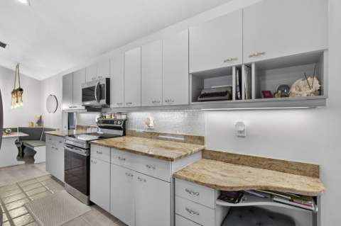 5954 SE Franklin Place, Hobe Sound FL - photo 13 of 40