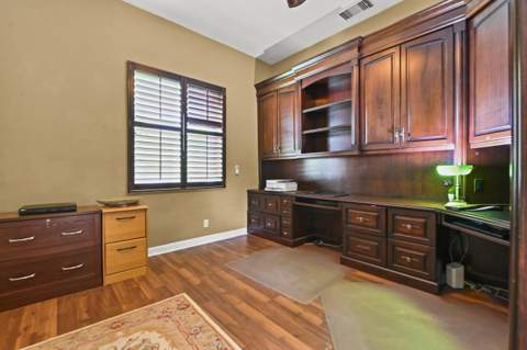 458 Cresta Circle, West Palm Beach FL - photo 16 of 57