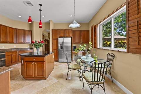 458 Cresta Circle, West Palm Beach FL - photo 19 of 57