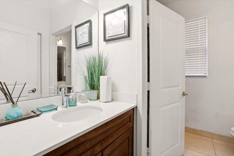 6026 Pine Tree Way #6026, Riviera Beach FL - photo 17 of 31