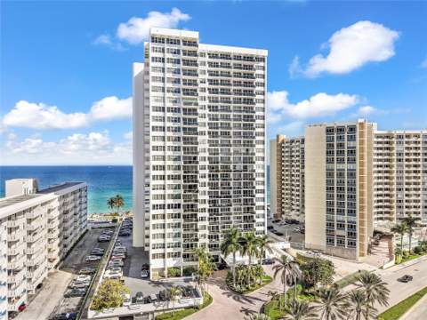 3140 S Ocean Drive #208, Hallandale Beach FL - photo 8 of 32