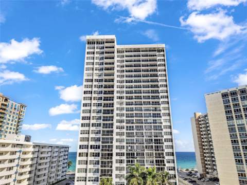 3140 S Ocean Drive #208, Hallandale Beach FL - photo 9 of 32