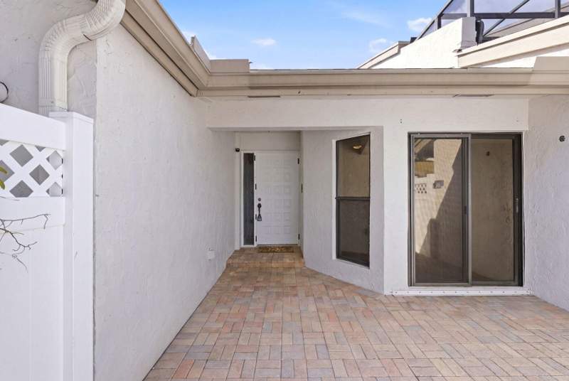 3 bedroom Townhouse at 6670 Canary Palm Circle, Canary Palm Club, Boca Raton — photo 2
