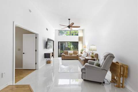 6670 Canary Palm Circle, Boca Raton FL - photo 10 of 26