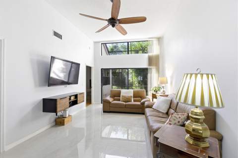 6670 Canary Palm Circle, Boca Raton FL - photo 11 of 26