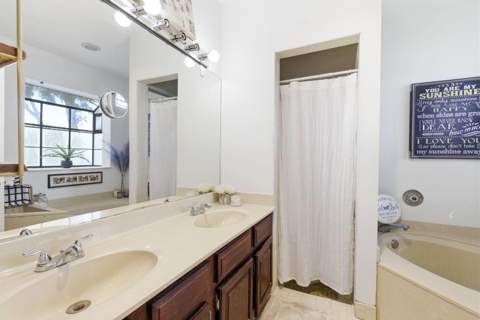 6670 Canary Palm Circle, Boca Raton FL - photo 15 of 26