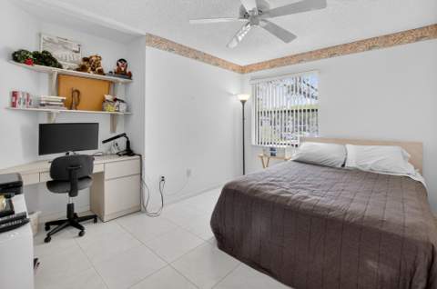5153 Floria Drive #J, Boynton Beach FL - photo 17 of 73