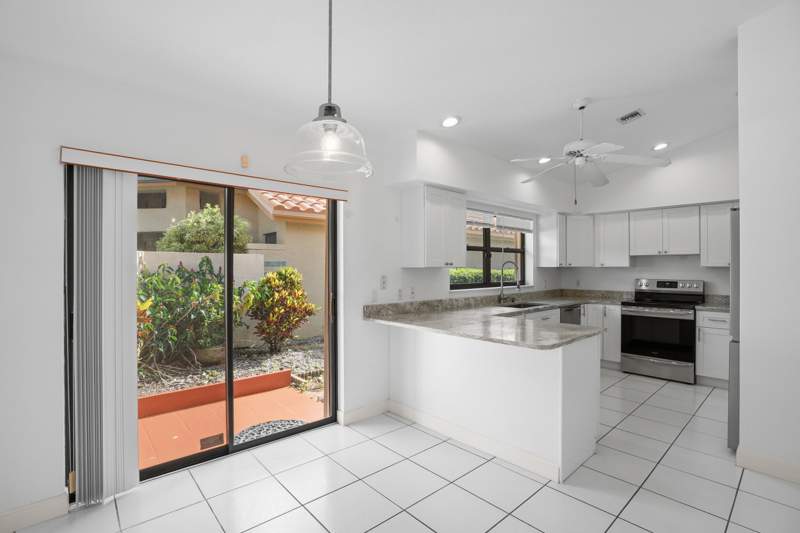 2 bedroom Single Family Residence at 2735 SW Mariposa Circle, La Mariposa, Palm City — photo 5