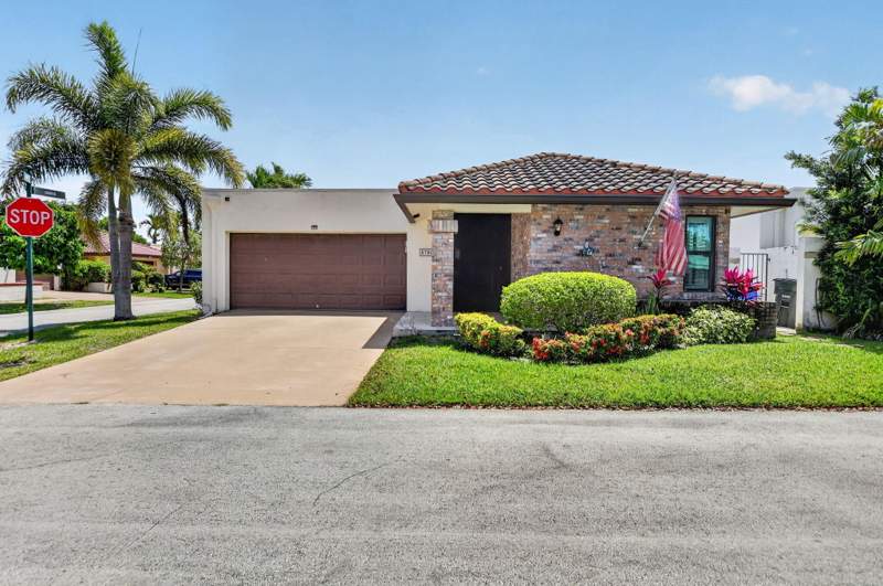 3 bedroom Single Family Residence at 6790 Jardin Place, Pradera Of Via Verde Ph 1 Replat, Boca Raton — photo 4