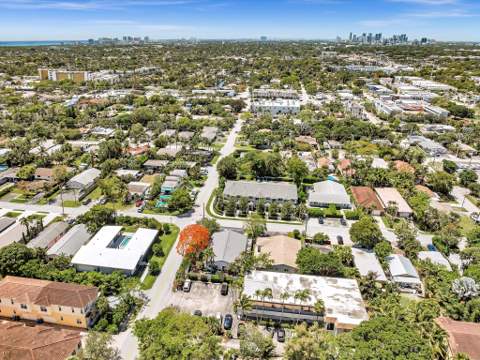 3421 NE 15th Avenue #8, Oakland Park FL - photo 7 of 57