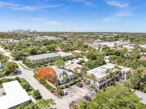 3421 NE 15th Avenue #8, Oakland Park FL - photo 12 of 57