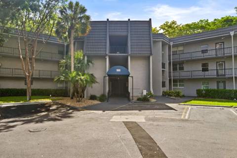9080 Lime Bay Boulevard #309, Tamarac FL - photo 15 of 34