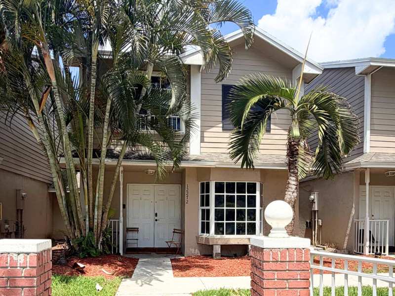 2 bedroom Townhouse at 12272 NW 36th Place, Twin Fountains Replat, Sunrise — photo 1