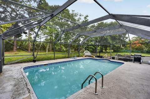 8669 Nashua Drive, Palm Beach Gardens FL - photo 24 of 82
