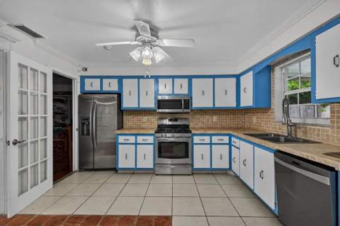 3213 Dover Road, Pompano Beach FL - photo 19 of 50