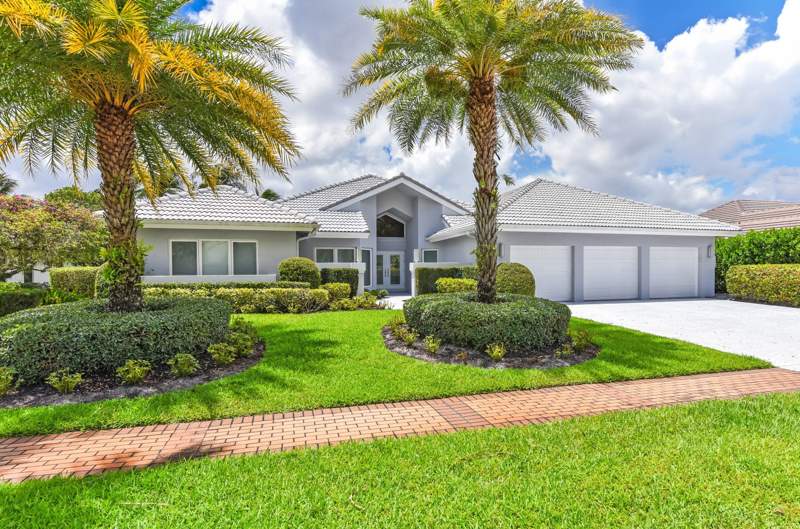 5 bedroom Single Family Residence at 17771 Foxborough Lane, St Andrews Country Club, Boca Raton — photo 2