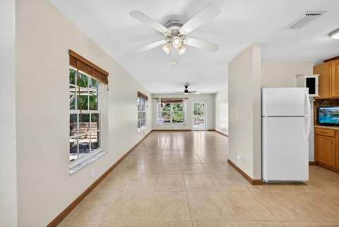 1540 NE 40th Street, Oakland Park FL - photo 13 of 49