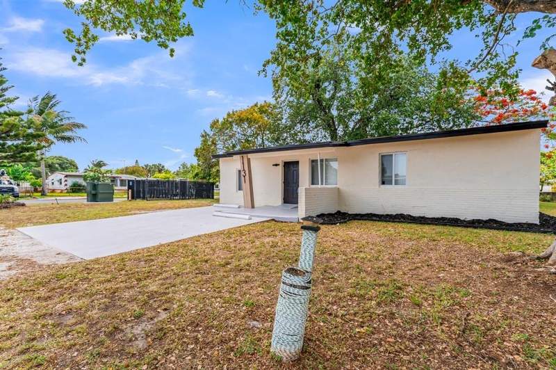 3 bedroom Single Family Residence at 1131 NW 18th Avenue, Lauderdale Manors Amd Plat, Fort Lauderdale — photo 5