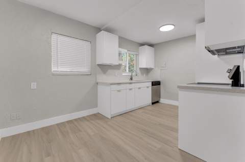 1131 NW 18th Avenue, Fort Lauderdale FL - photo 6 of 37