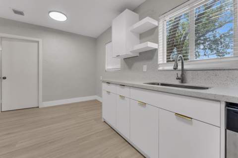 1131 NW 18th Avenue, Fort Lauderdale FL - photo 9 of 37