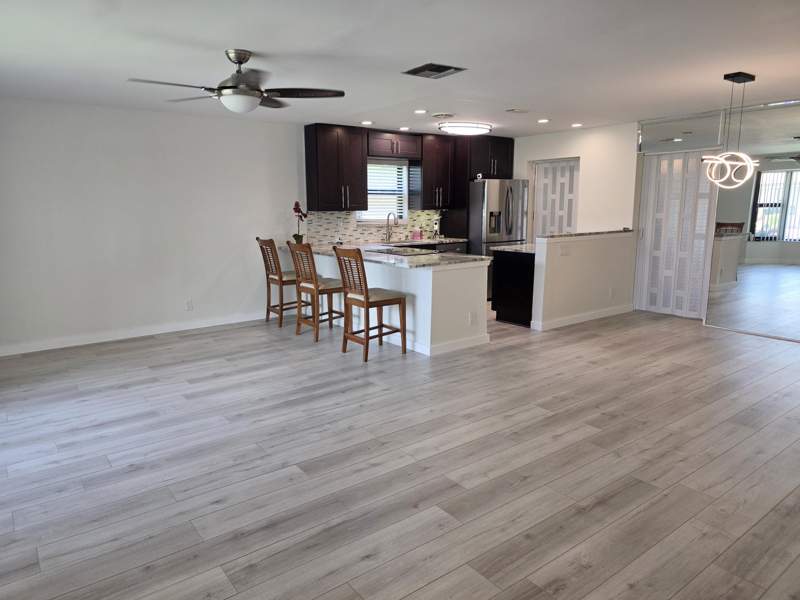 2 bedroom Single Family Residence at 2098 SW 17th Drive, The Meadows Of Crystal Lake, Deerfield Beach — photo 2