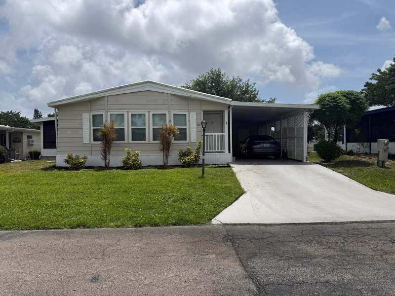 2 bedroom Mobile Home at 698 Sunny South Avenue, Sunny South Estates, Boynton Beach — photo 1