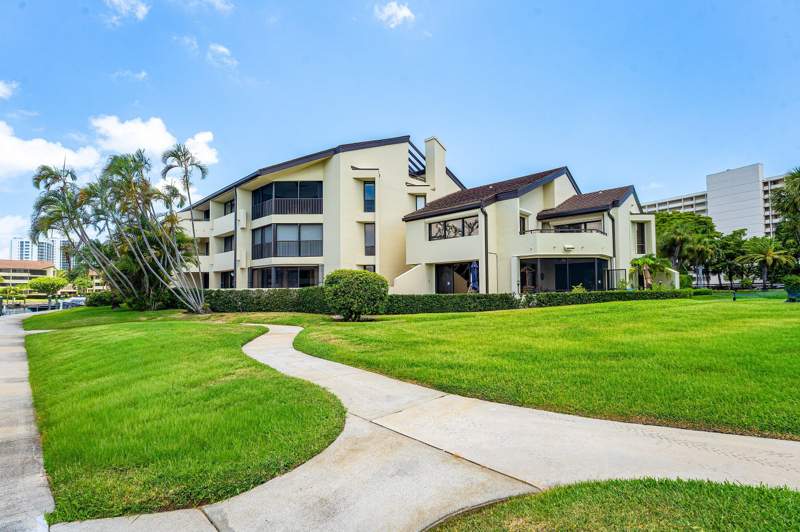 3 bedroom Condominium at 1125 E Marine Way #J3l, Old Port Cove Harbor Village Condo, North Palm Beach — photo 2