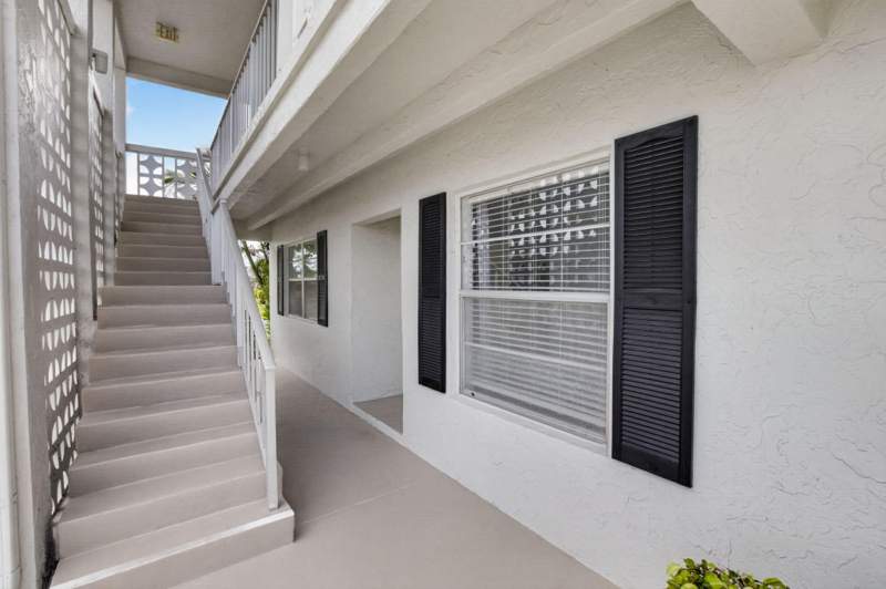 2 bedroom Condominium at 2401 Del Aire Boulevard #101, Pines Of Delray Condo, Delray Beach — photo 3