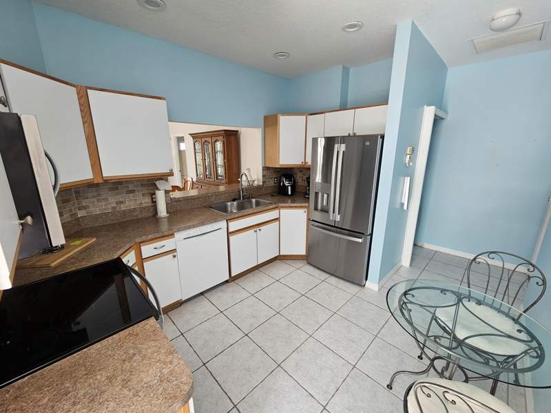 2 bedroom Villa at 4011 Gator Trace Road, Garden Villas Of Gator Trace Unit 2, Fort Pierce — photo 5
