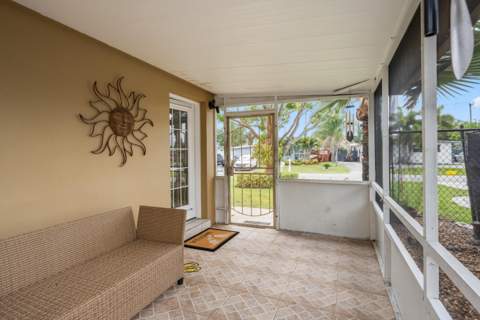 2179 Pepper Road, West Palm Beach FL - photo 18 of 28