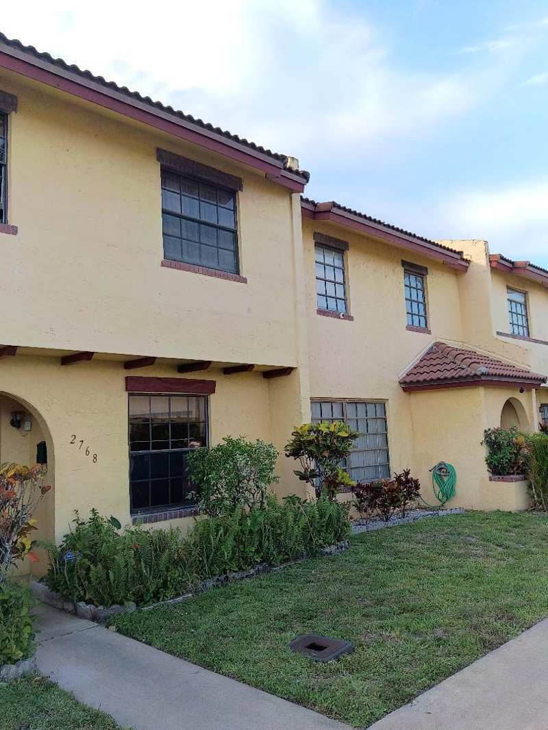 3 bedroom Condominium at 2768 NW 47th Lane #2803, Colonies Two Condo, Lauderdale Lakes — photo 1