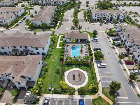 223 SW 159th Terrace, Pembroke Pines FL - photo 24 of 30