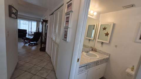 2900 NW 46th Avenue #213, Lauderdale Lakes FL - photo 6 of 24