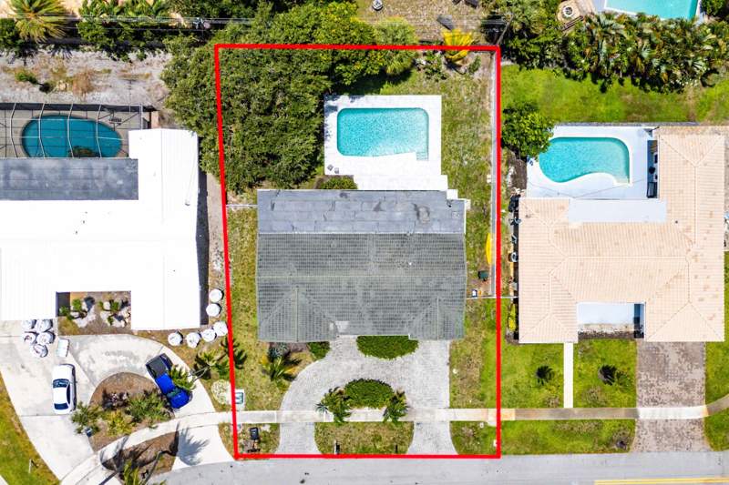 4 bedroom Single Family Residence at 581 NW 13th Drive, Country Club Village, Boca Raton — photo 3