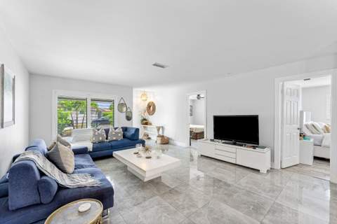 581 NW 13th Drive, Boca Raton FL - photo 7 of 39
