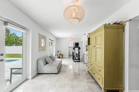 581 NW 13th Drive, Boca Raton FL - photo 18 of 39