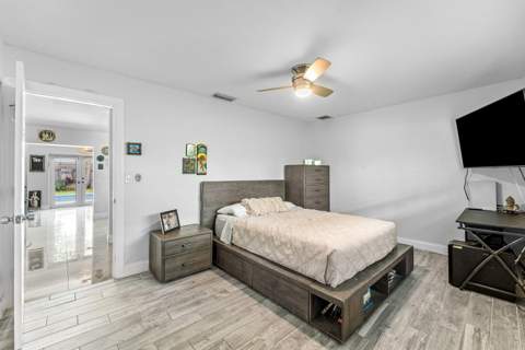 581 NW 13th Drive, Boca Raton FL - photo 20 of 39