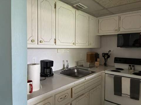 620 Horizon #202, Boynton Beach FL - photo 8 of 21