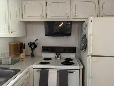 620 Horizon #202, Boynton Beach FL - photo 10 of 21