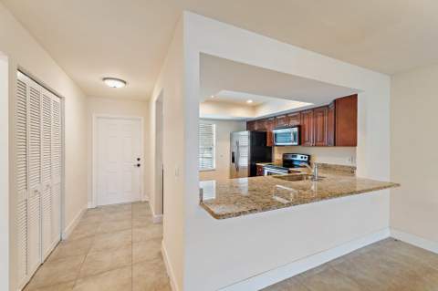109 Doe Trail, Jupiter FL - photo 7 of 26