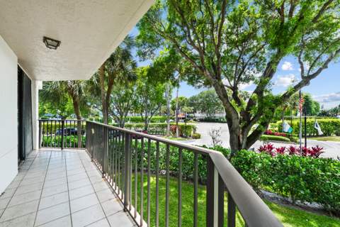 799 Jeffery Street #201, Boca Raton FL - photo 8 of 36