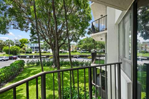 799 Jeffery Street #201, Boca Raton FL - photo 9 of 36