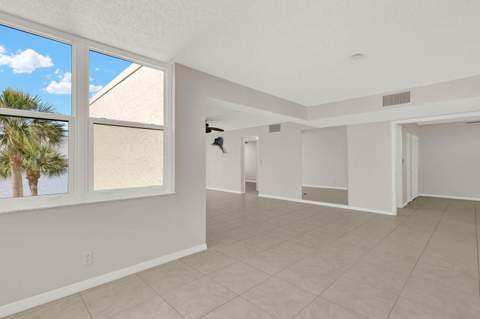 1950 SW Palm City Road #13-301, Stuart FL - photo 12 of 52