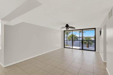 1950 SW Palm City Road #13-301, Stuart FL - photo 21 of 52
