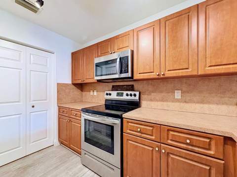 2154 Anchor Court, Dania Beach FL - photo 11 of 40