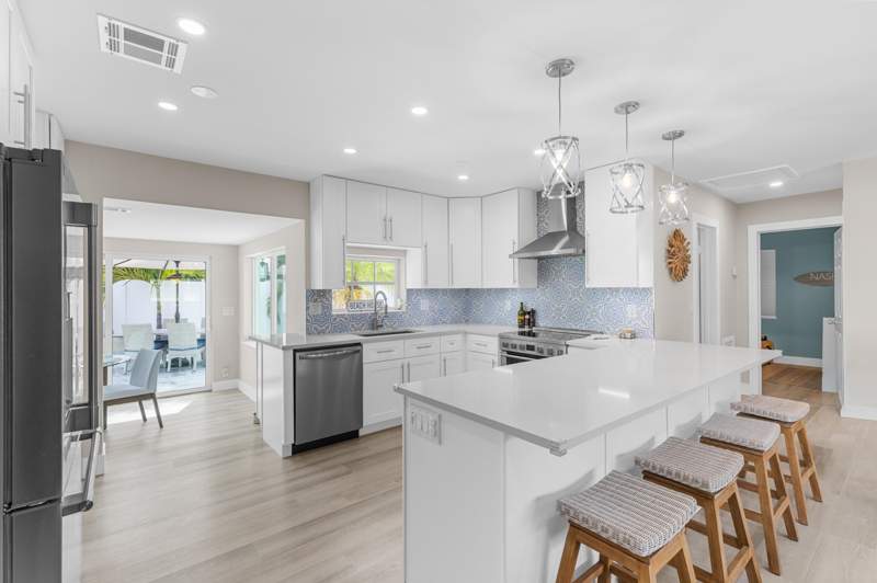 3 bedroom Single Family Residence at 612 SE 10th Avenue, The Cove , Deerfield Beach — photo 2
